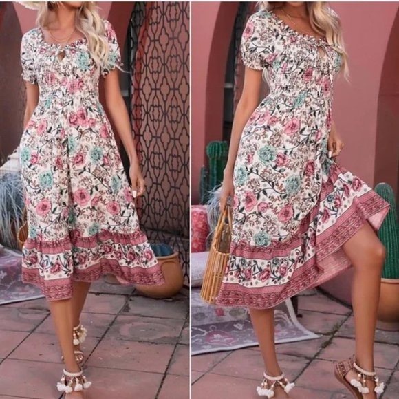 . Dresses & Skirts - Boho Floral Print Puff Sleeve Dress